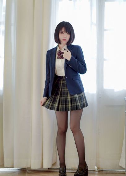 铃原エミリと在线播放_国产剧高清完整版