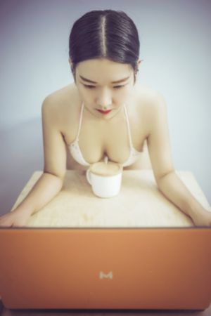 妻子8免费完整高清电视_BD免费电视剧