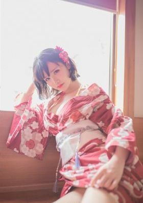 娇妻被领导玩得呻吟在线电影_DVD日韩电影在线